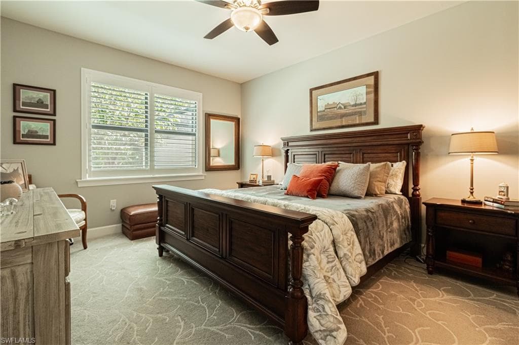 7658 Jacaranda Ln, Naples, FL 34114-20
