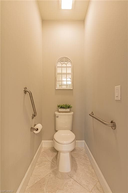 7658 Jacaranda Ln, Naples, FL 34114-24