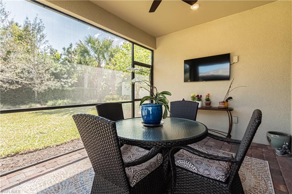 7658 Jacaranda Ln, Naples, FL 34114-30