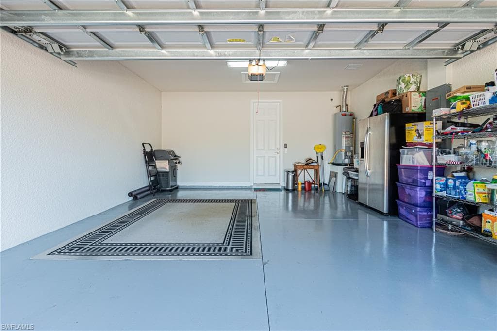 7658 Jacaranda Ln, Naples, FL 34114-33
