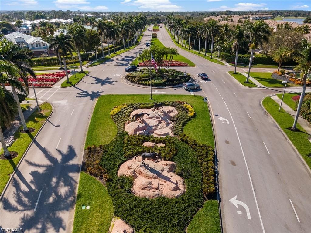 8069 Players Cove Dr 101, Naples, FL 34113-44
