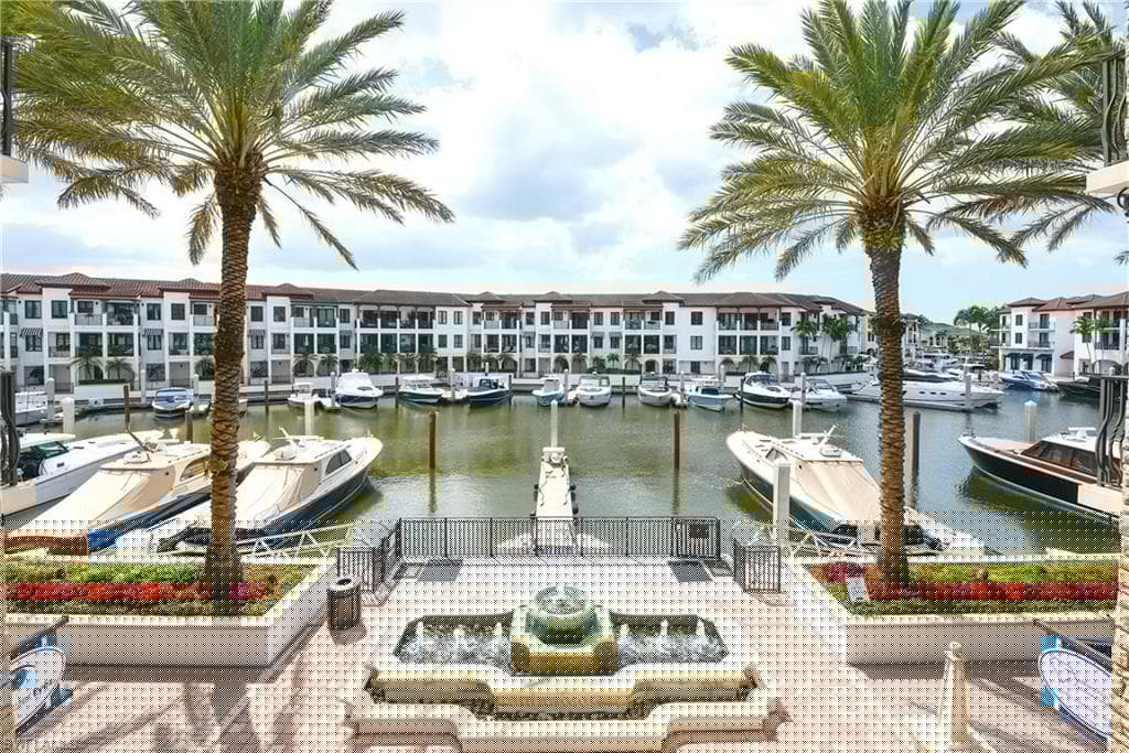 1530 5th Ave S 208c, Naples, FL 34102-11