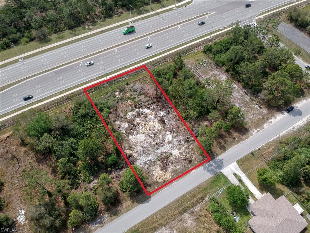 924 Meadow Rd, Lehigh Acres, FL 33973-4