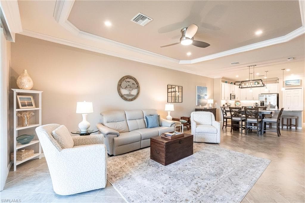 9109 Glenforest Dr, Naples, FL 34120-16