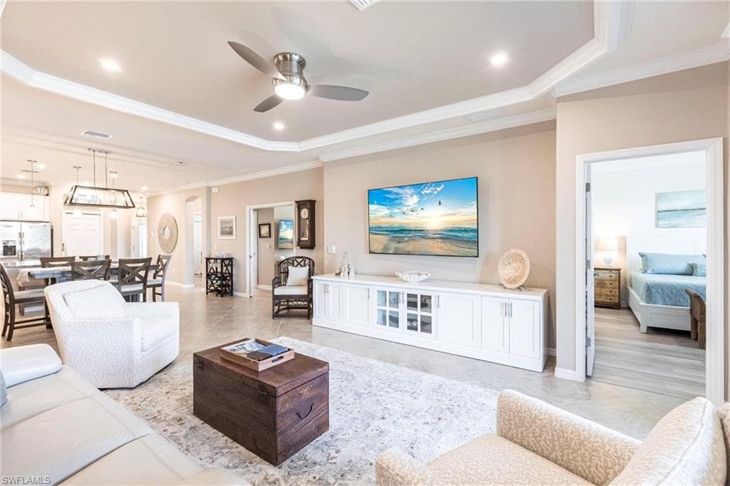 9109 Glenforest Dr, Naples, FL 34120-17