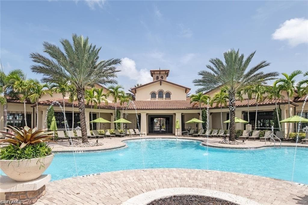 9109 Glenforest Dr, Naples, FL 34120-41