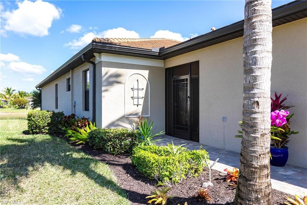 9109 Glenforest Dr, Naples, FL 34120-4