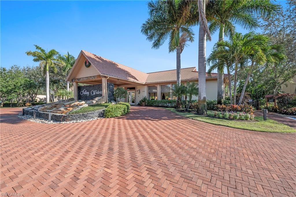 2381 Hidden Lake Ct 01, Naples, FL 34112-30