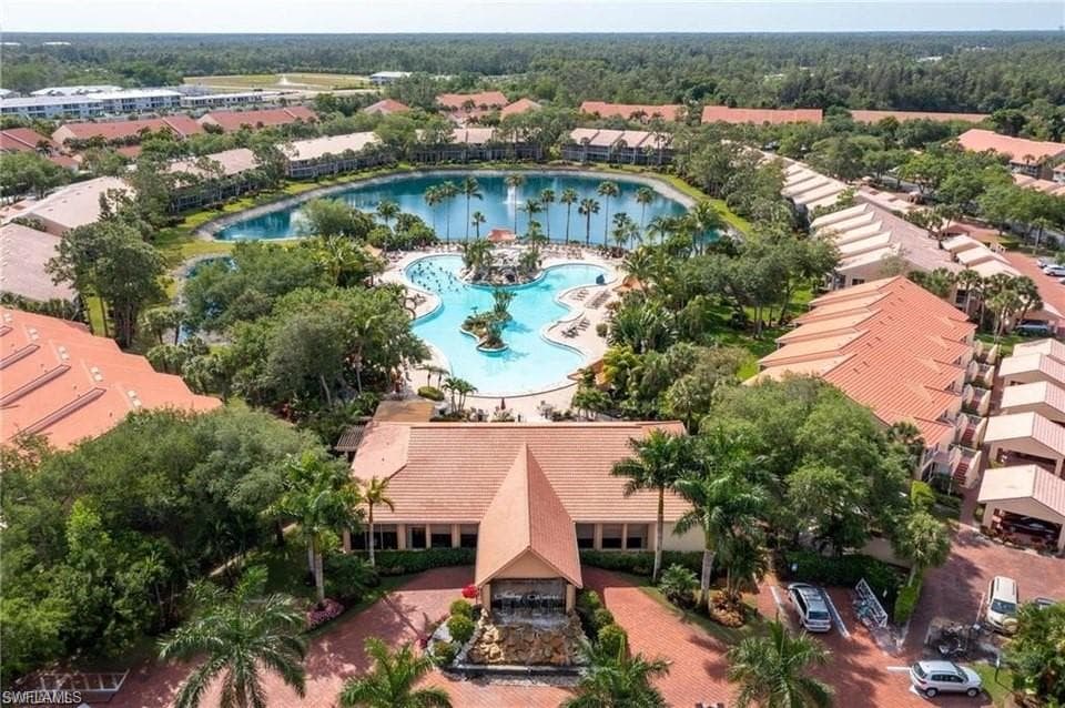 2381 Hidden Lake Ct 01, Naples, FL 34112-31