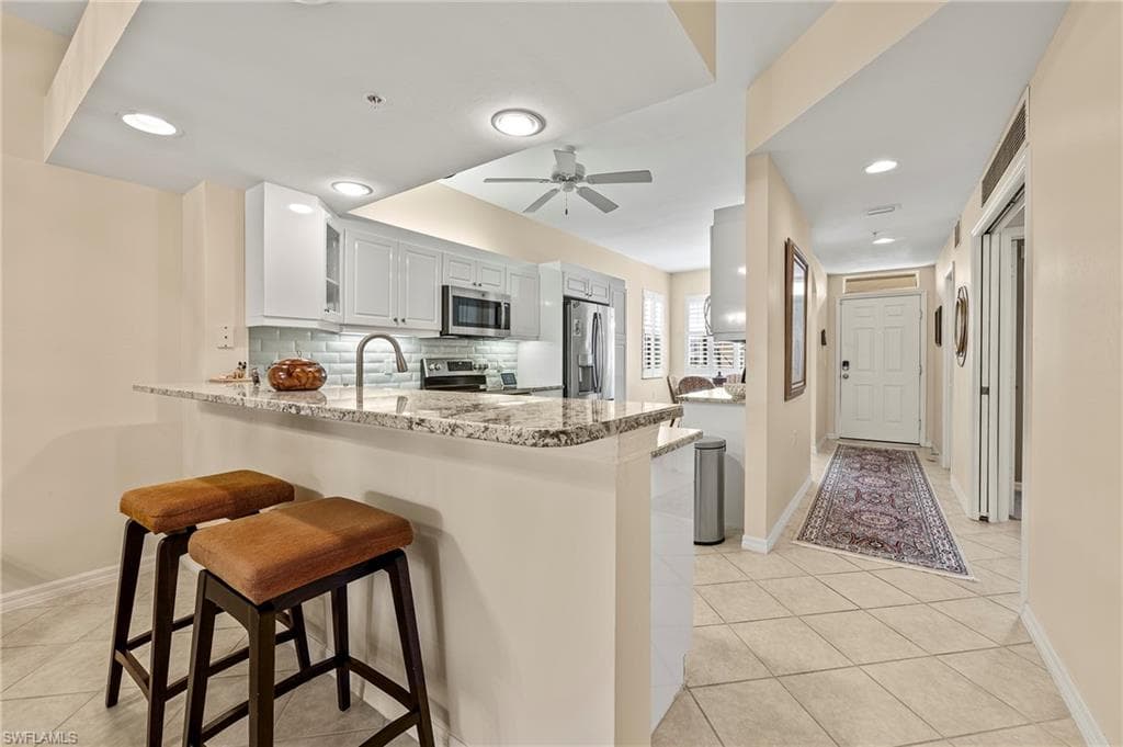 2381 Hidden Lake Ct 01, Naples, FL 34112-7