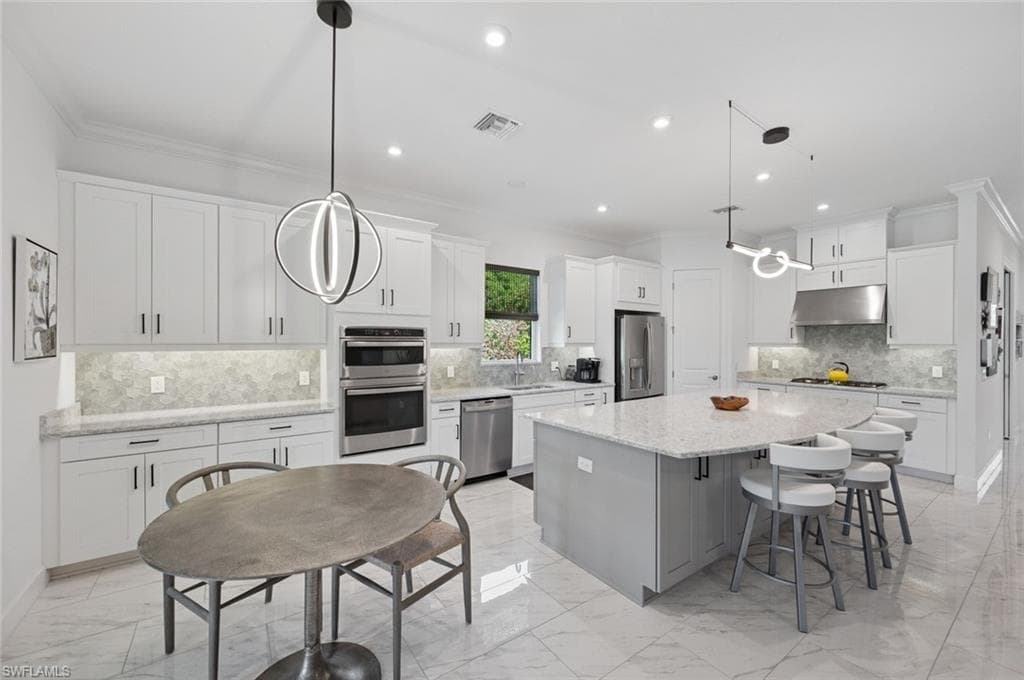 3171 Quilcene Ln, Naples, FL 34114-11