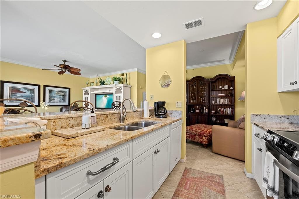 9450 Highland Woods Blvd 6207, Bonita Springs, FL 34135-9