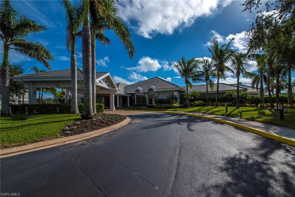 9450 Highland Woods Blvd 6207, Bonita Springs, FL 34135-19