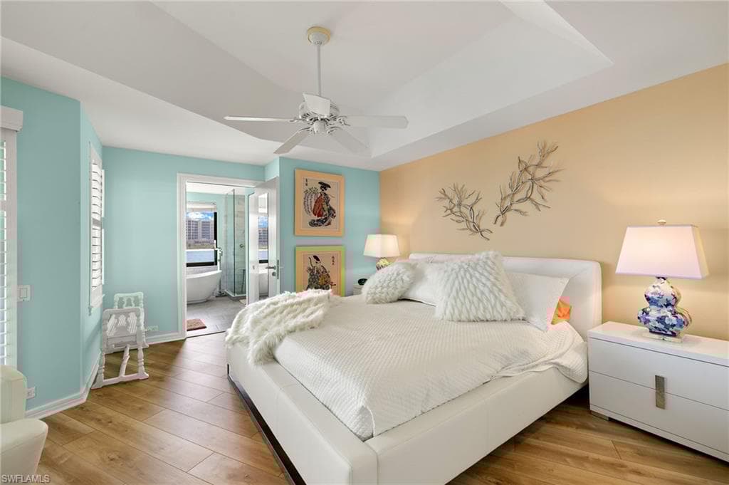 421 La Peninsula Blvd 421, Naples, FL 34113-13