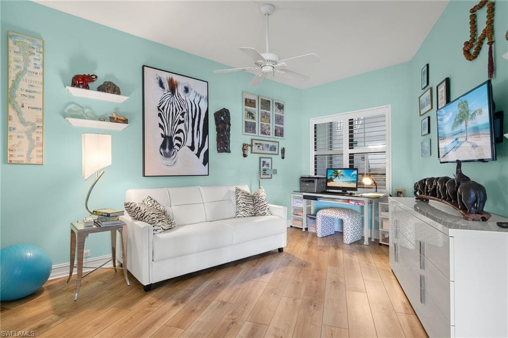 421 La Peninsula Blvd 421, Naples, FL 34113-22