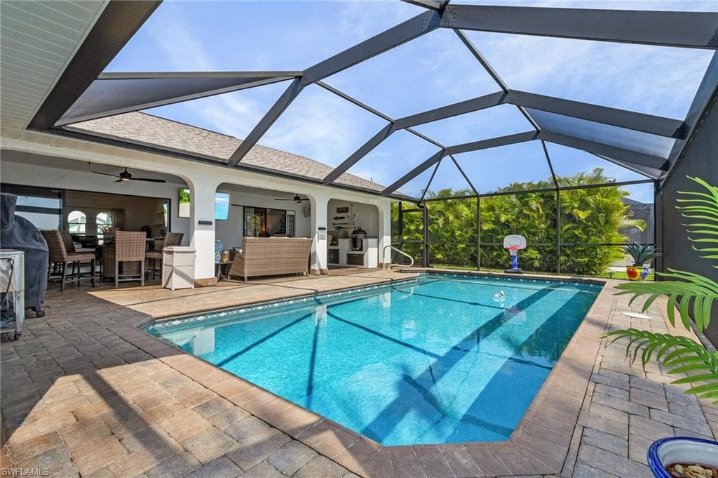 408 5th St, Cape Coral, FL 33990-24