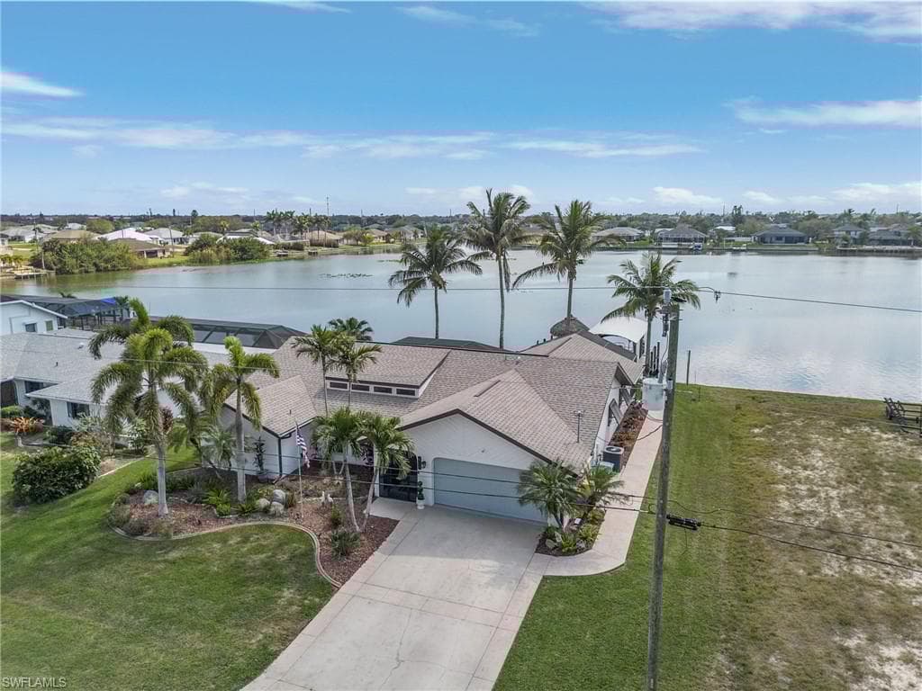 408 5th St, Cape Coral, FL 33990-30