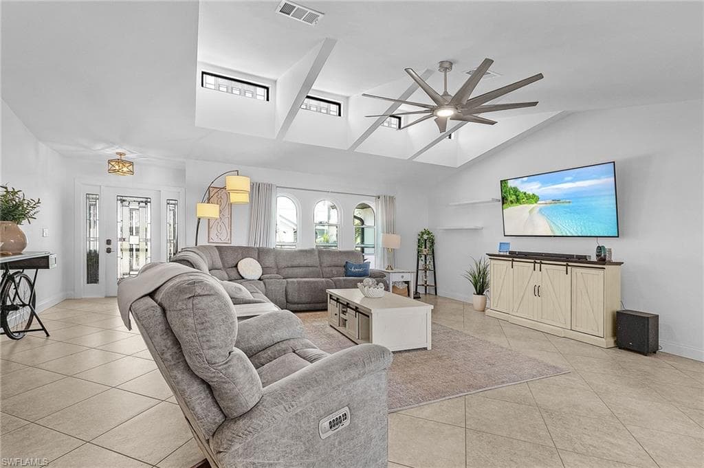 408 5th St, Cape Coral, FL 33990-4