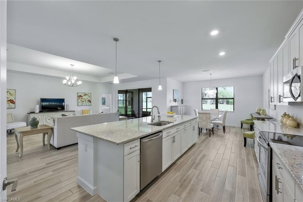 1821 Lema Ct, Naples, FL 34120-10