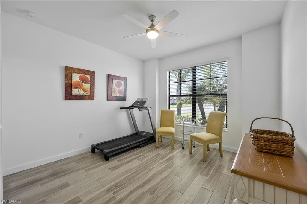 1821 Lema Ct, Naples, FL 34120-21