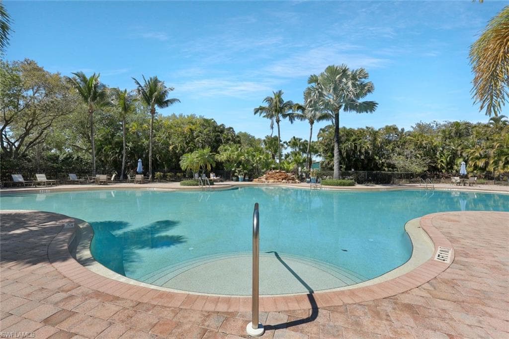 1821 Lema Ct, Naples, FL 34120-39