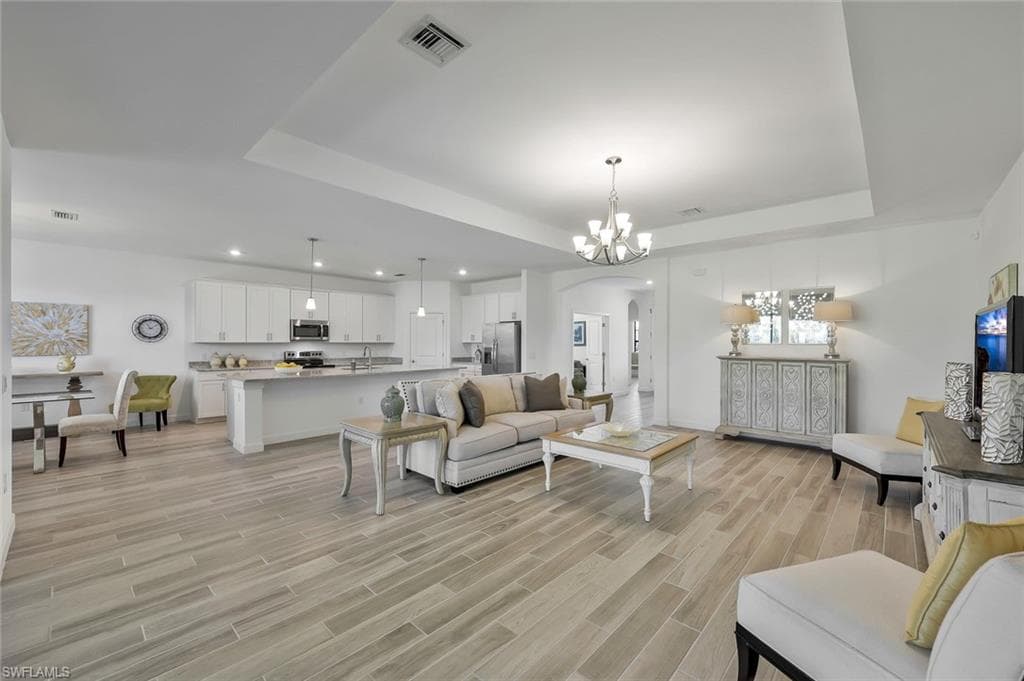 1821 Lema Ct, Naples, FL 34120-8