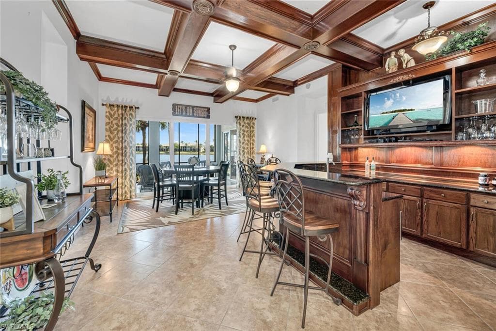 9243 Tesoro Ln 103, Naples, FL 34114-10