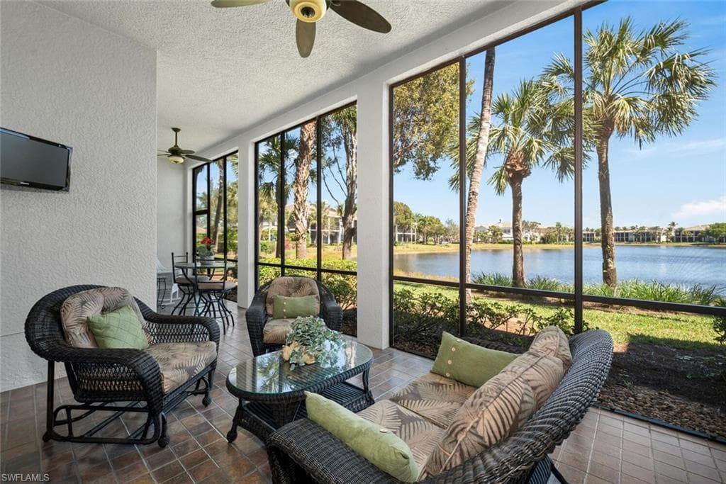 9243 Tesoro Ln 103, Naples, FL 34114-12
