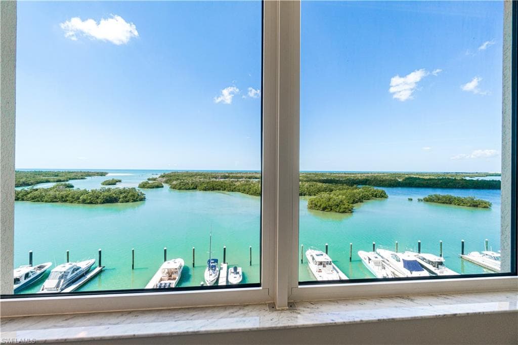 435 Dockside Dr B702, Naples, FL 34110-27
