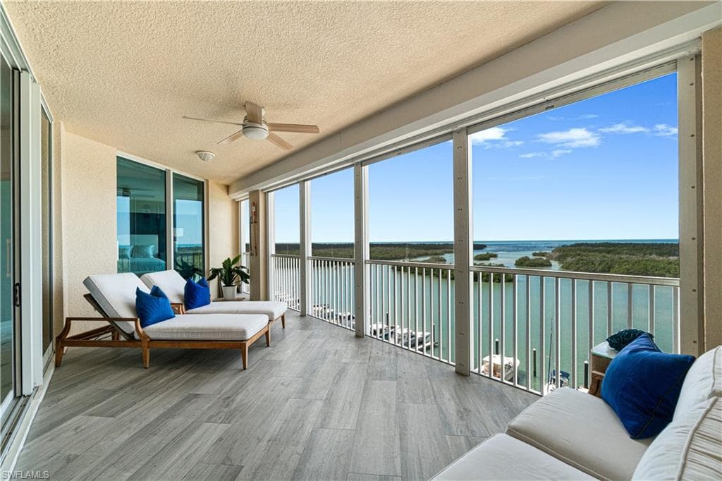 435 Dockside Dr B702, Naples, FL 34110-30