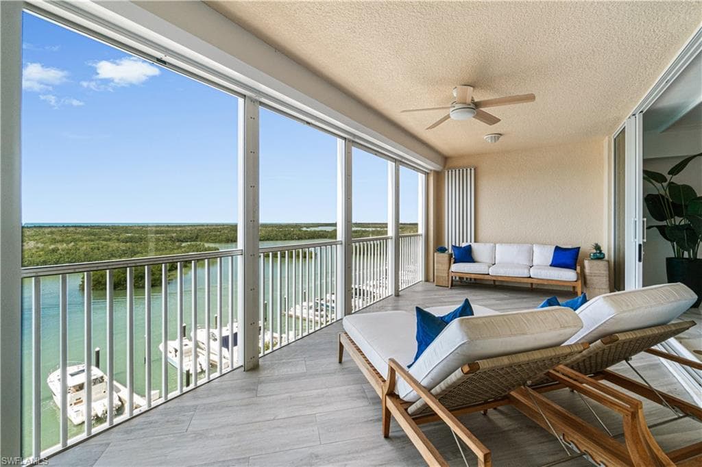 435 Dockside Dr B702, Naples, FL 34110-31