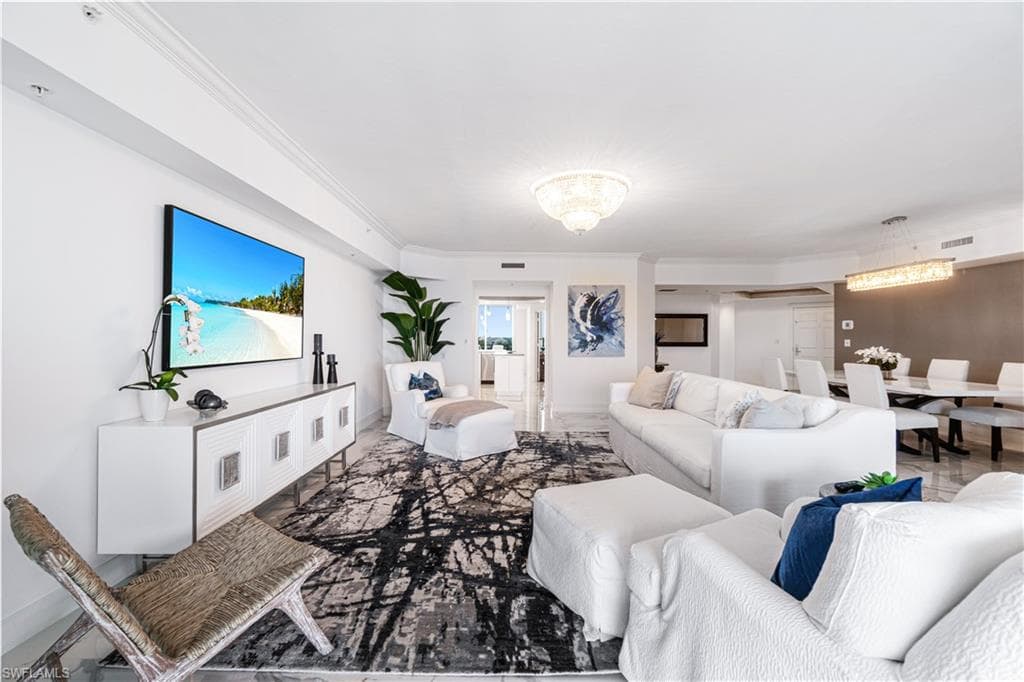 435 Dockside Dr B702, Naples, FL 34110-5