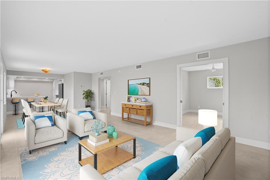 1100 8th Ave S 128h, Naples, FL 34102-2
