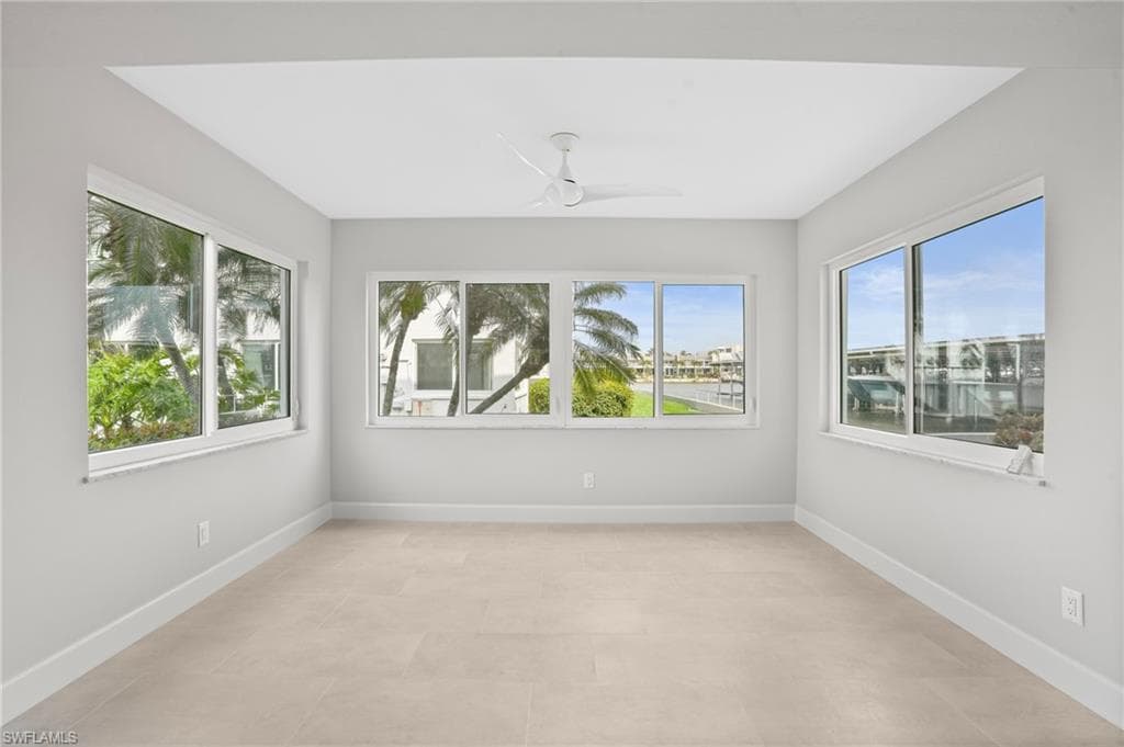 1100 8th Ave S 128h, Naples, FL 34102-8