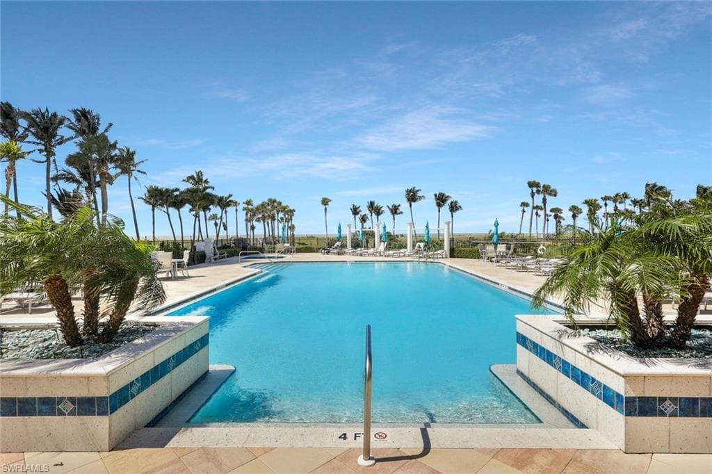 4401 Gulf Shore Blvd N 1104, Naples, FL 34103-20