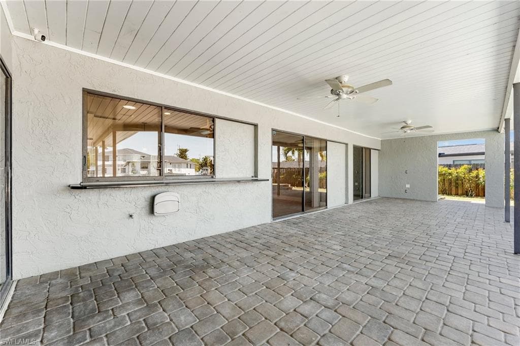 124 North Shore Ave, North Fort Myers, FL 33917-24