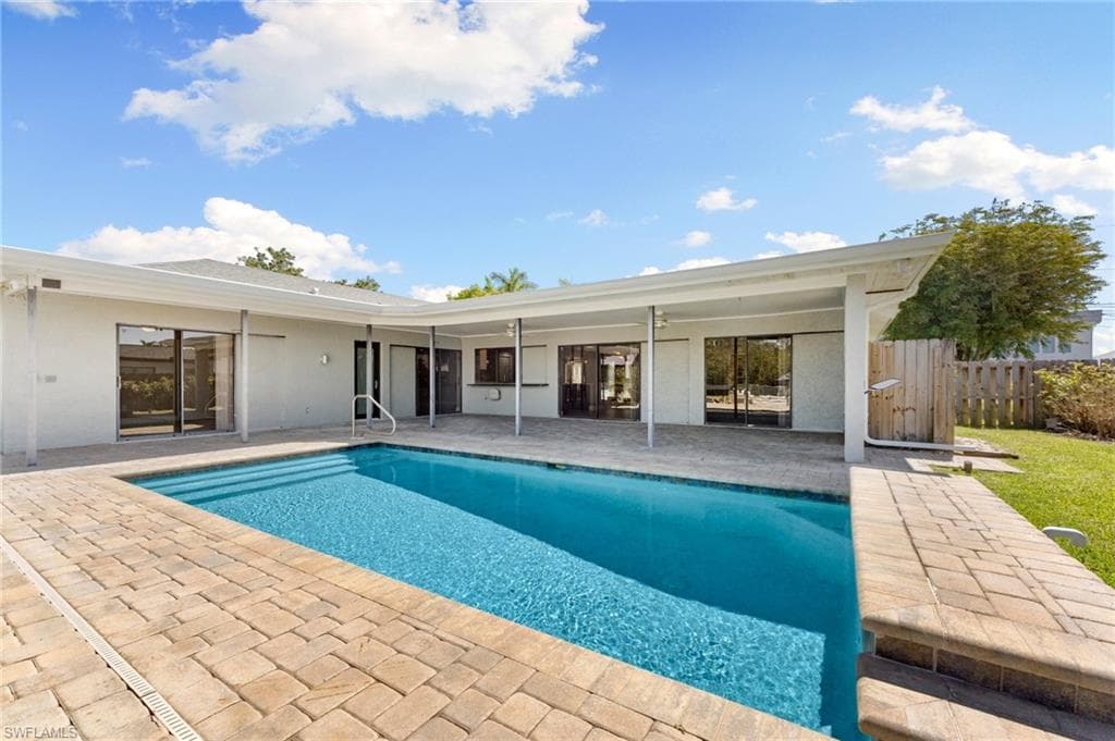 124 North Shore Ave, North Fort Myers, FL 33917-30
