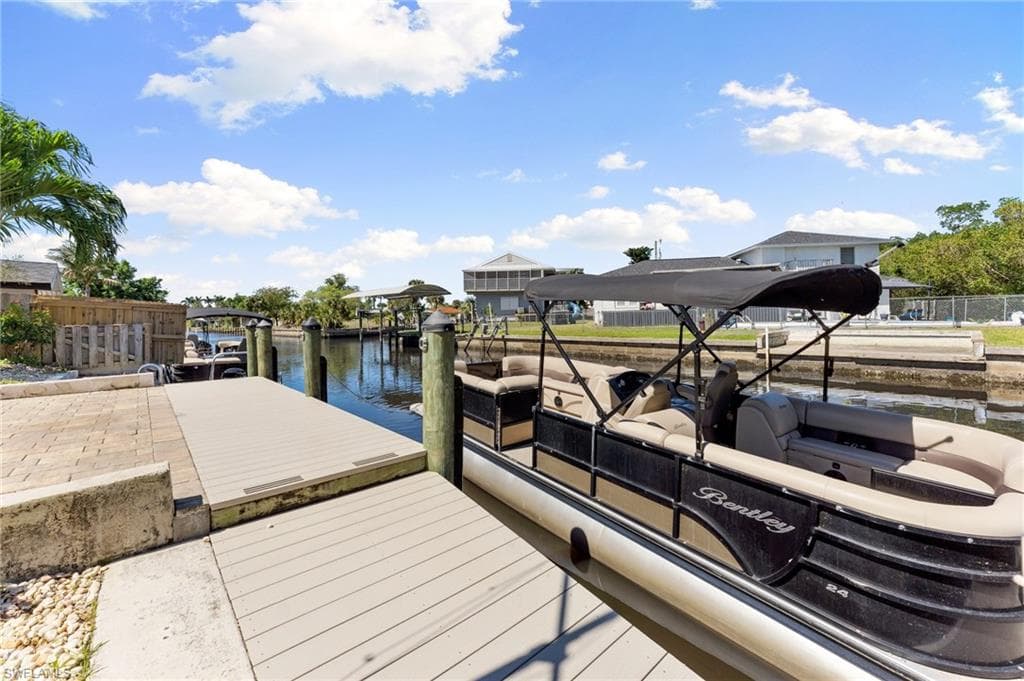 124 North Shore Ave, North Fort Myers, FL 33917-33