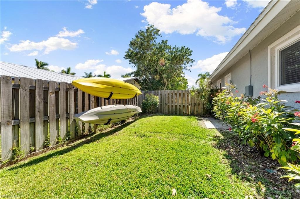 124 North Shore Ave, North Fort Myers, FL 33917-36