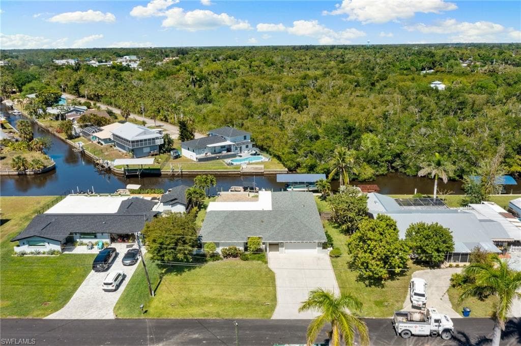 124 North Shore Ave, North Fort Myers, FL 33917-37