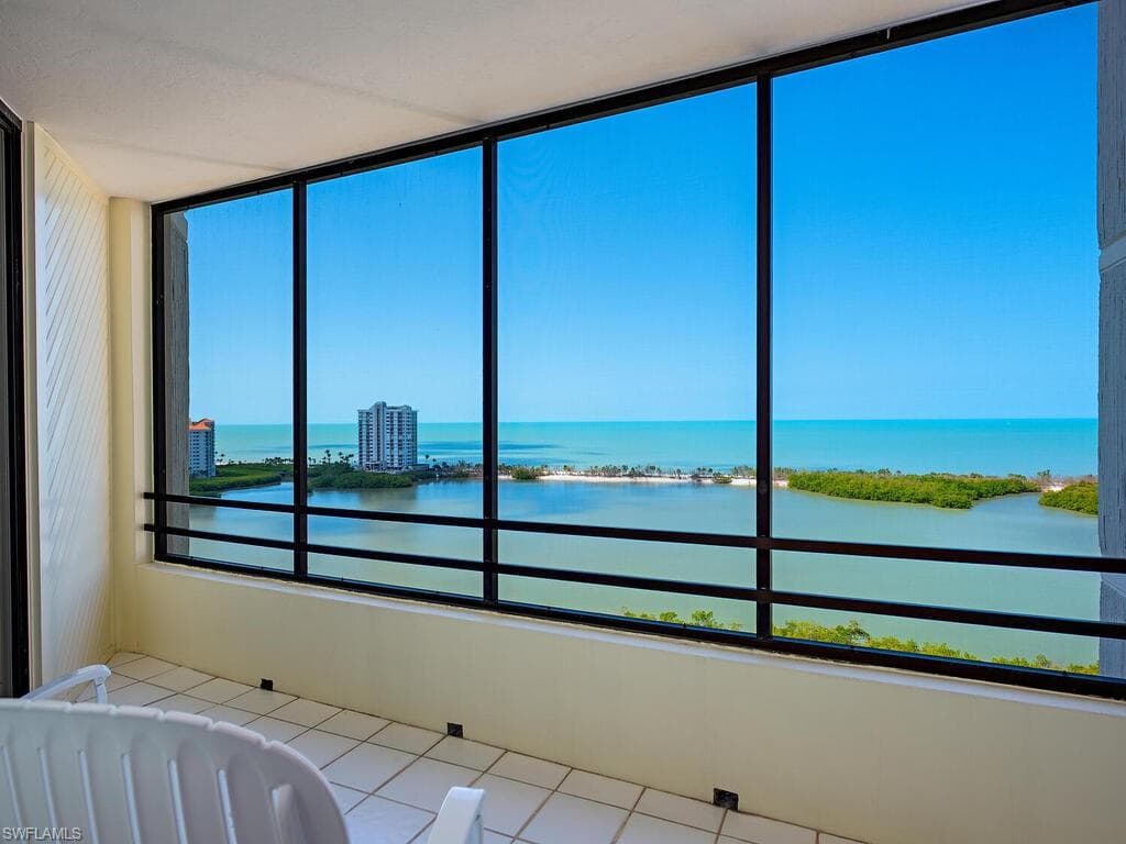 5555 Heron Point Dr 1602, Naples, FL 34108-4