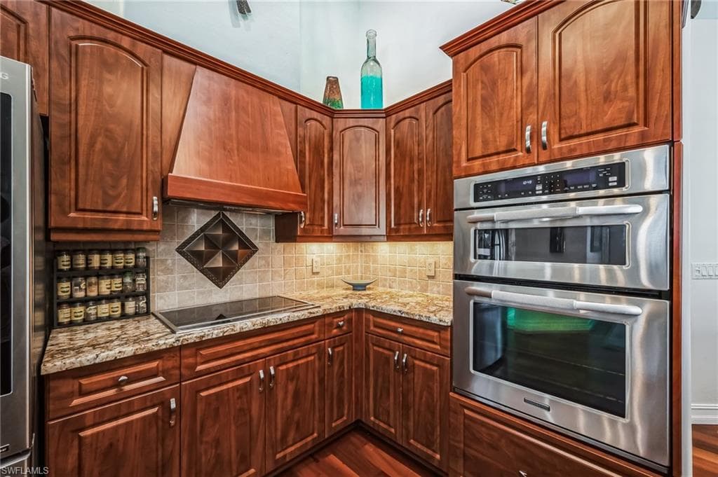 2711 Beach Pkwy W, Cape Coral, FL 33914-12