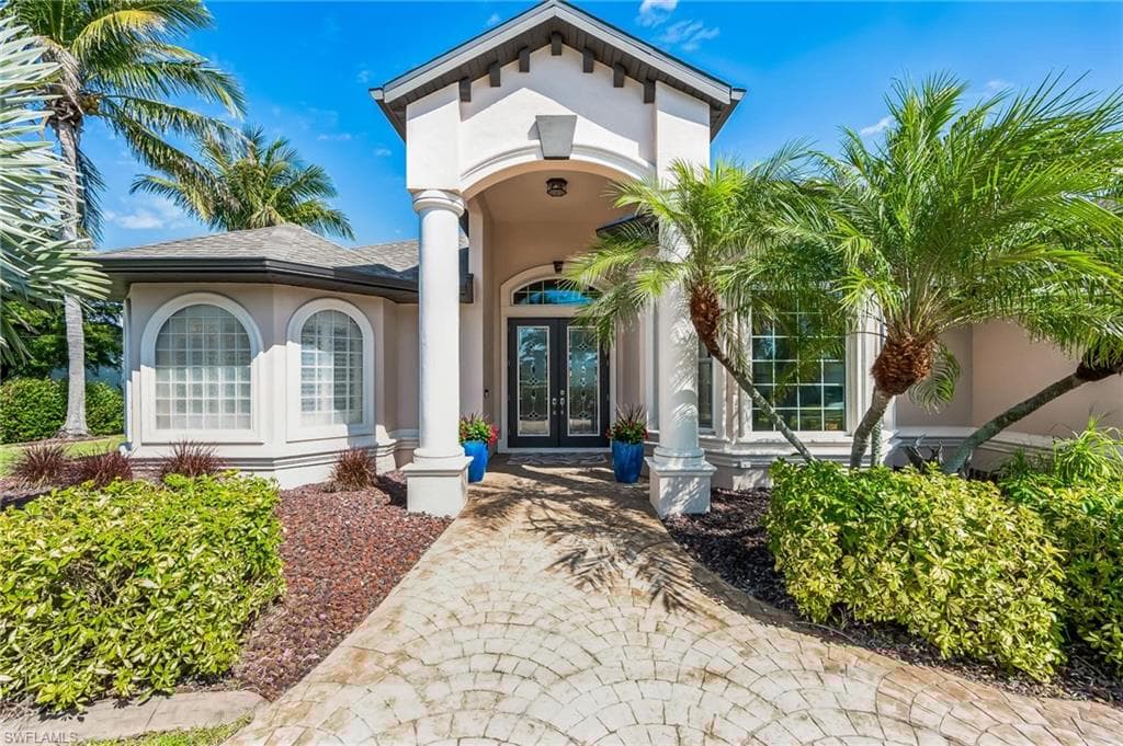 2711 Beach Pkwy W, Cape Coral, FL 33914-3