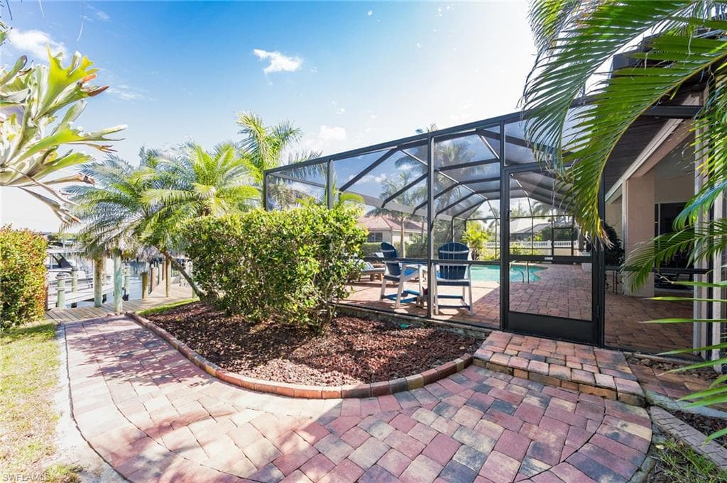 2711 Beach Pkwy W, Cape Coral, FL 33914-5