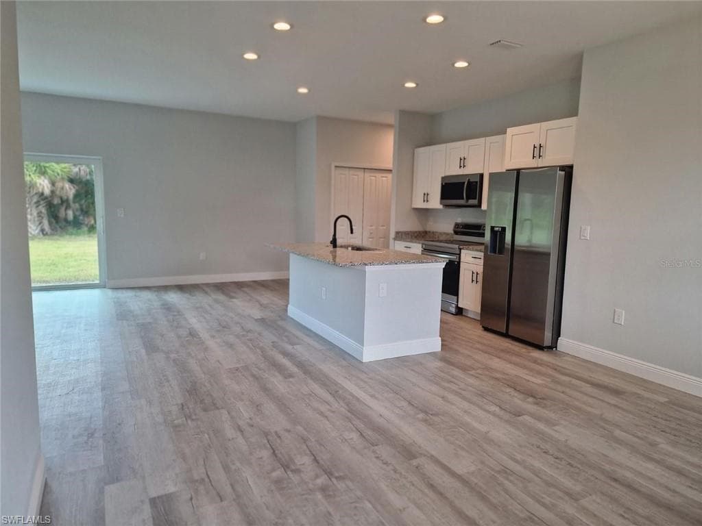 7137 Benson St, Englewood, FL 34224-4