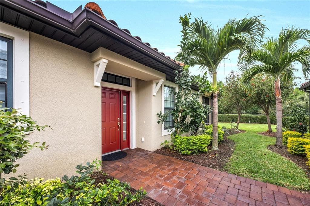 8209 Lucello Ter W, Naples, FL 34114-4