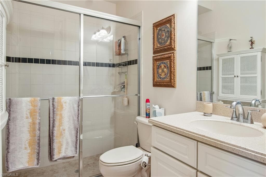 8563 Chase Preserve Dr, Naples, FL 34113-17