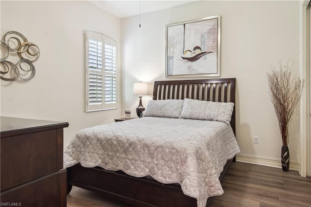 8563 Chase Preserve Dr, Naples, FL 34113-18