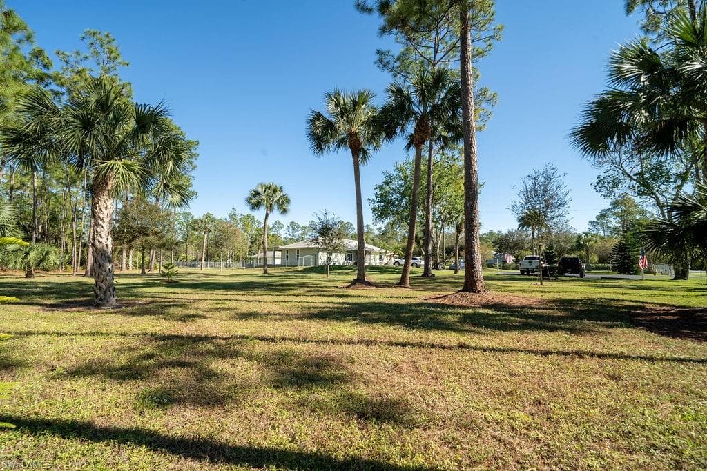 2421 22nd Ave NE, Naples, FL 34120-28