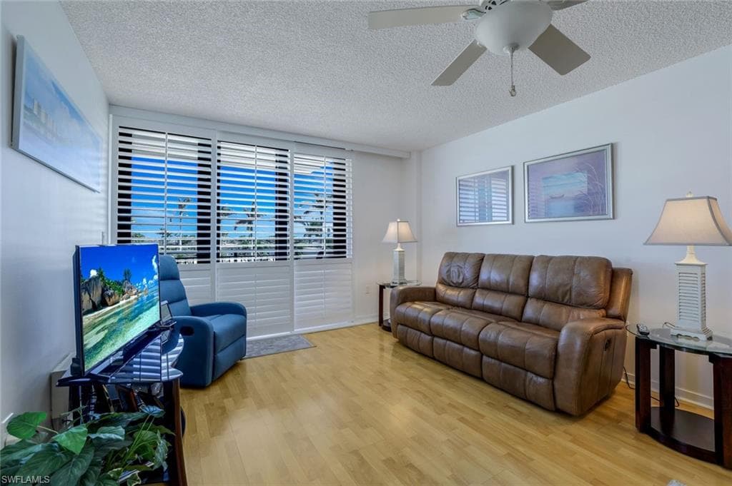 180 Seaview Ct 400, Marco Island, FL 34145-10